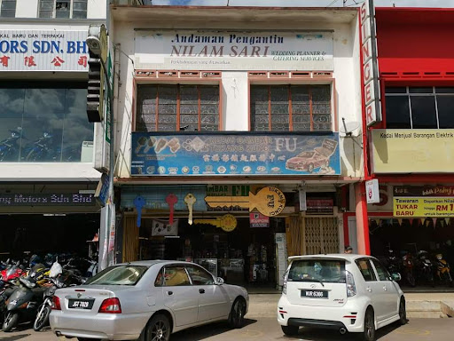 Kedai Gambar & Kunci Fu