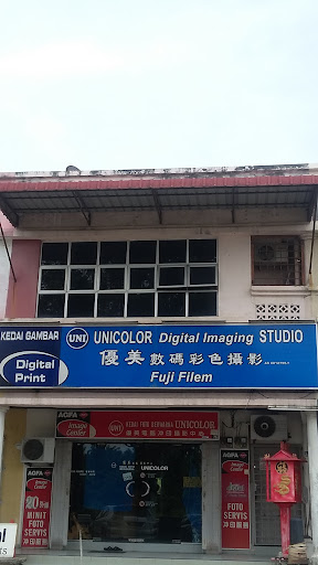 Unicolor Digital Imaging Studio