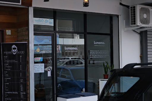 Lunamo Self-Photoshoot Studio Putatan