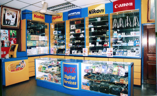 Kedai Gambar Terbaik di Kangar 1 Gambar Kedai Terbaik di Kangar | Studio Foto & Cetak Murah, Hasil Profesional