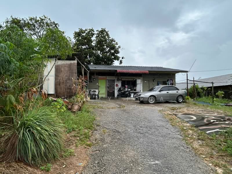 Kedai Gambar Terbaik di Kampung Pasir Gudang Baru 1 Gambar Kedai Terbaik di Kampung Pasir Gudang Baru | Studio Foto & Cetak Murah