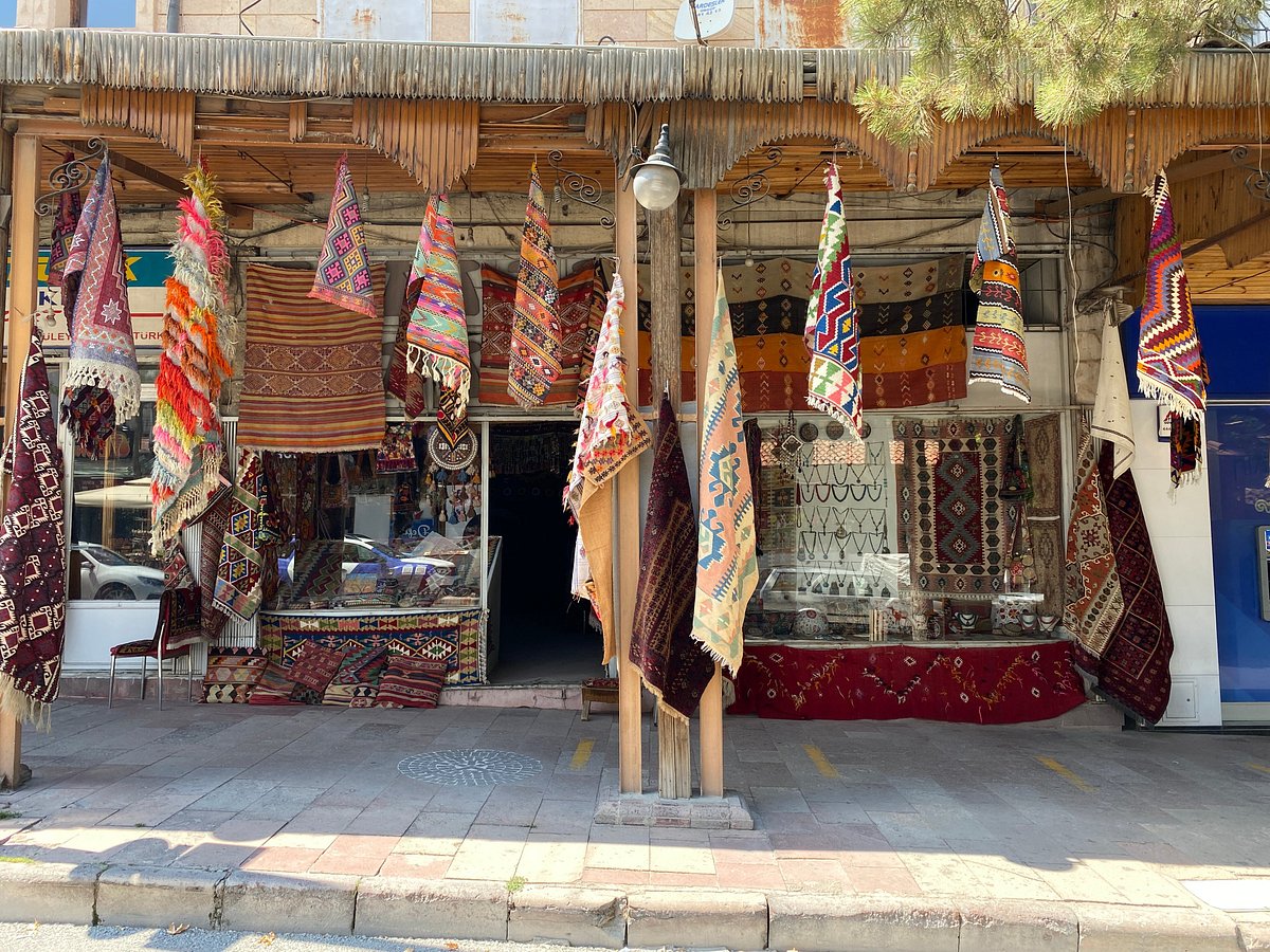 Kedai Gambar Terbaik di Kampung Kilim 1 Gambar Kedai Gambar Terbaik di Kampung Kilim ā Kualiti Tinggi, Harga Berpatutan